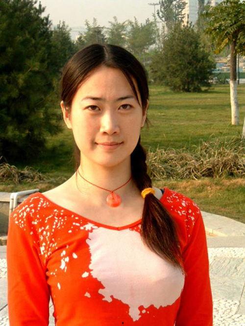 穿旗袍的抖音网红吃瓜